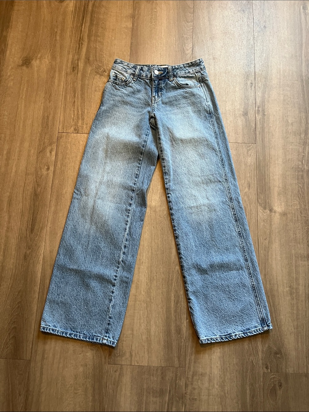 PacSun Relaxed Wide-Leg Jeans in Light Blue
